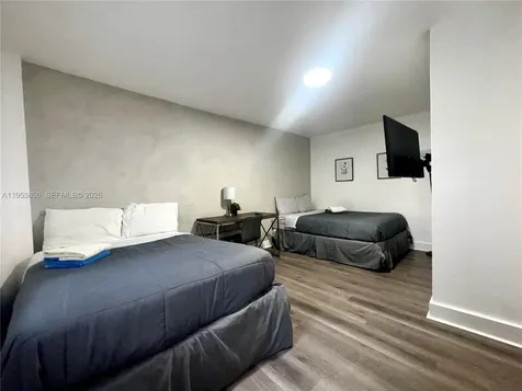 1684 SW 10th Street Miami FL 33135