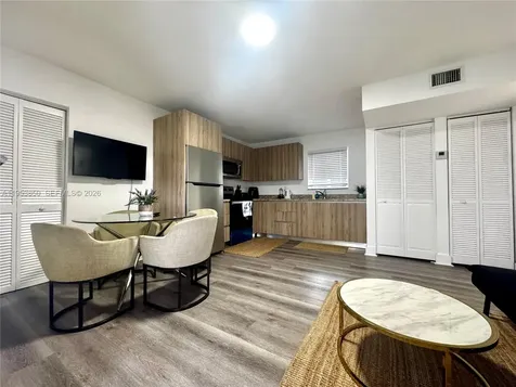 1684 SW 10th Street Miami FL 33135