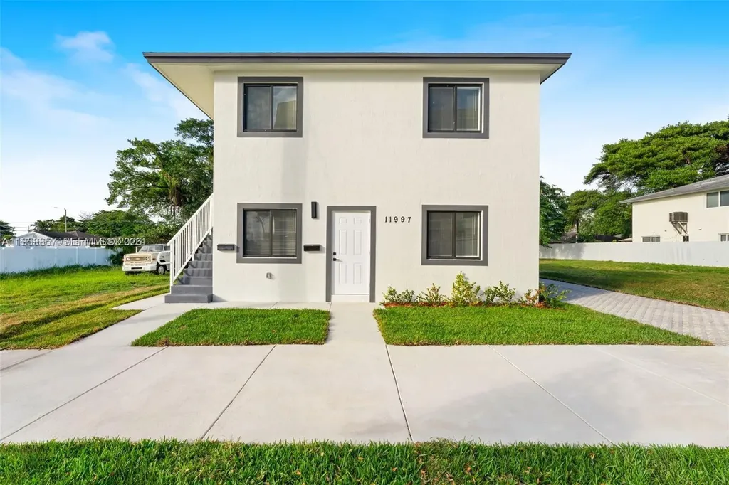 11997 SW 218th Street Miami FL 33170