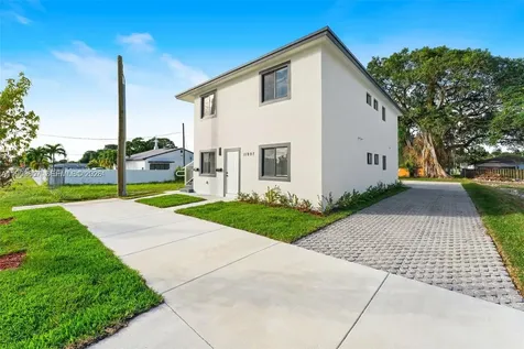 11997 SW 218th Street Miami FL 33170