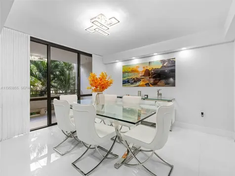 13953 Kendale Lakes Circle Miami FL 33183