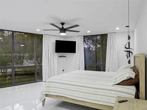 13953 Kendale Lakes Circle Miami FL 33183