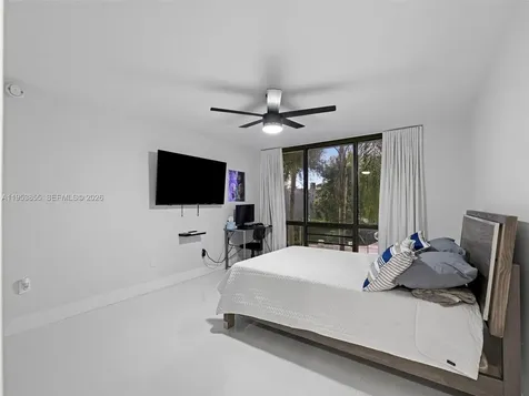 13953 Kendale Lakes Circle Miami FL 33183