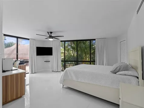 13953 Kendale Lakes Circle Miami FL 33183