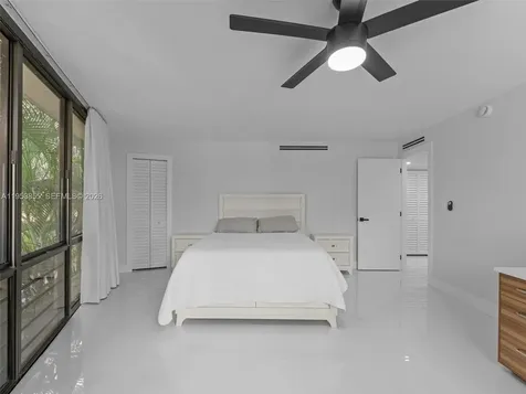 13953 Kendale Lakes Circle Miami FL 33183