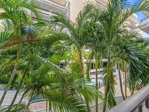 13953 Kendale Lakes Circle Miami FL 33183