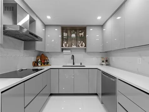 13953 Kendale Lakes Circle Miami FL 33183