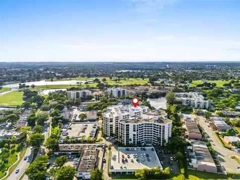 13953 Kendale Lakes Circle Miami FL 33183