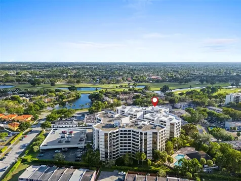 13953 Kendale Lakes Circle Miami FL 33183