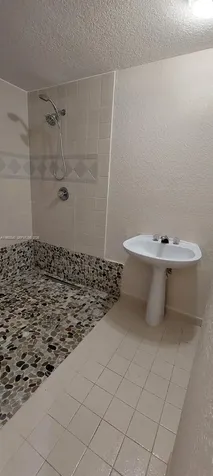 19525 E Cypress Court E Hialeah FL 33015