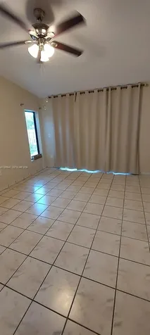 19525 E Cypress Court E Hialeah FL 33015