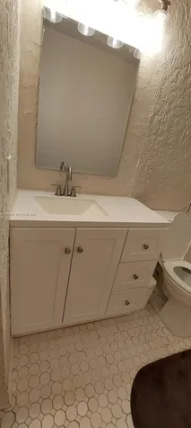 19525 E Cypress Court E Hialeah FL 33015