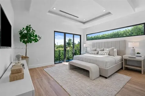 1245 SW 13th Avenue Miami FL 33135