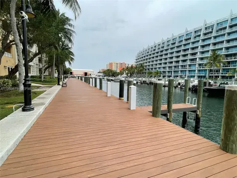 3001 NE 185th Street Aventura FL 33180