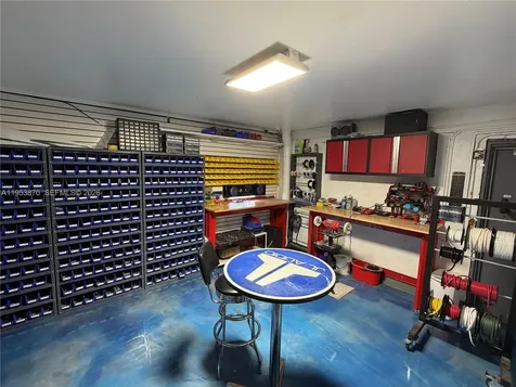 Hialeah FL 33010