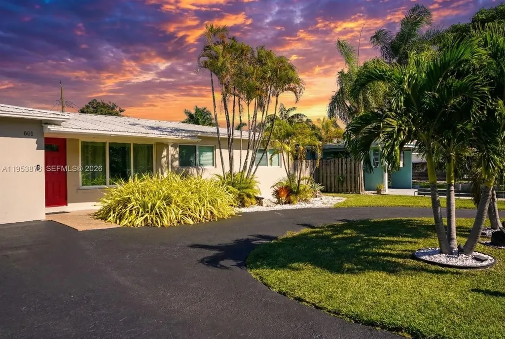 601 NE 2nd Street Dania Beach FL 33004