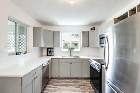 601 NE 2nd Street Dania Beach FL 33004