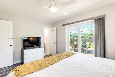 601 NE 2nd Street Dania Beach FL 33004