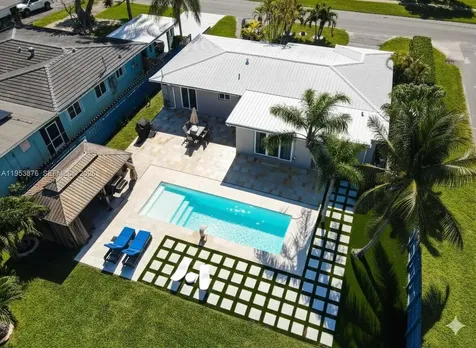601 NE 2nd Street Dania Beach FL 33004