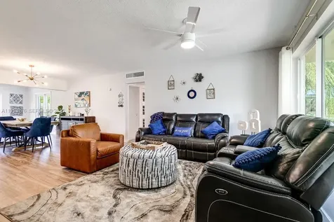 601 NE 2nd Street Dania Beach FL 33004