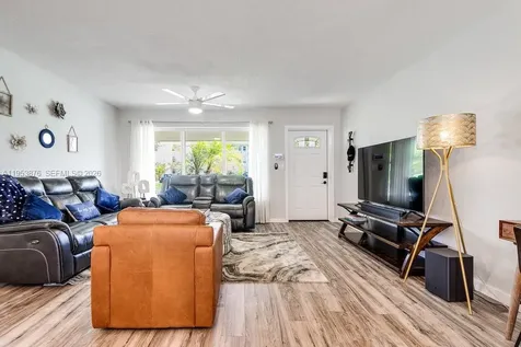 601 NE 2nd Street Dania Beach FL 33004