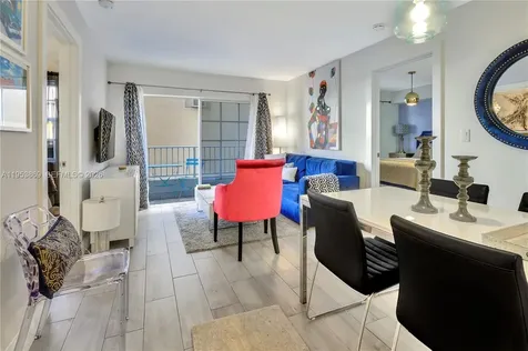 2600 Collins Avenue Miami Beach FL 33140