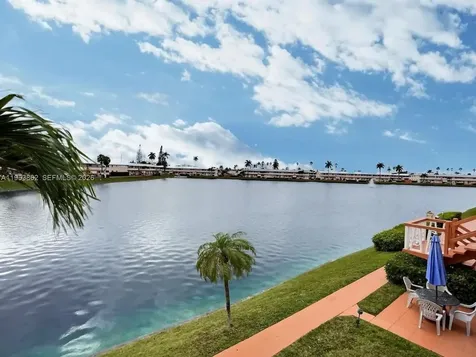 920 SW 10th Terrace Hallandale Beach FL 33009