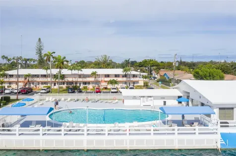920 SW 10th Terrace Hallandale Beach FL 33009