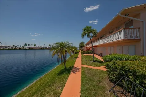 920 SW 10th Terrace Hallandale Beach FL 33009