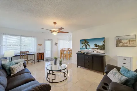 920 SW 10th Terrace Hallandale Beach FL 33009
