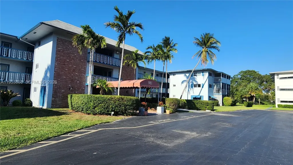 981 Hillcrest Court Hollywood FL 33021