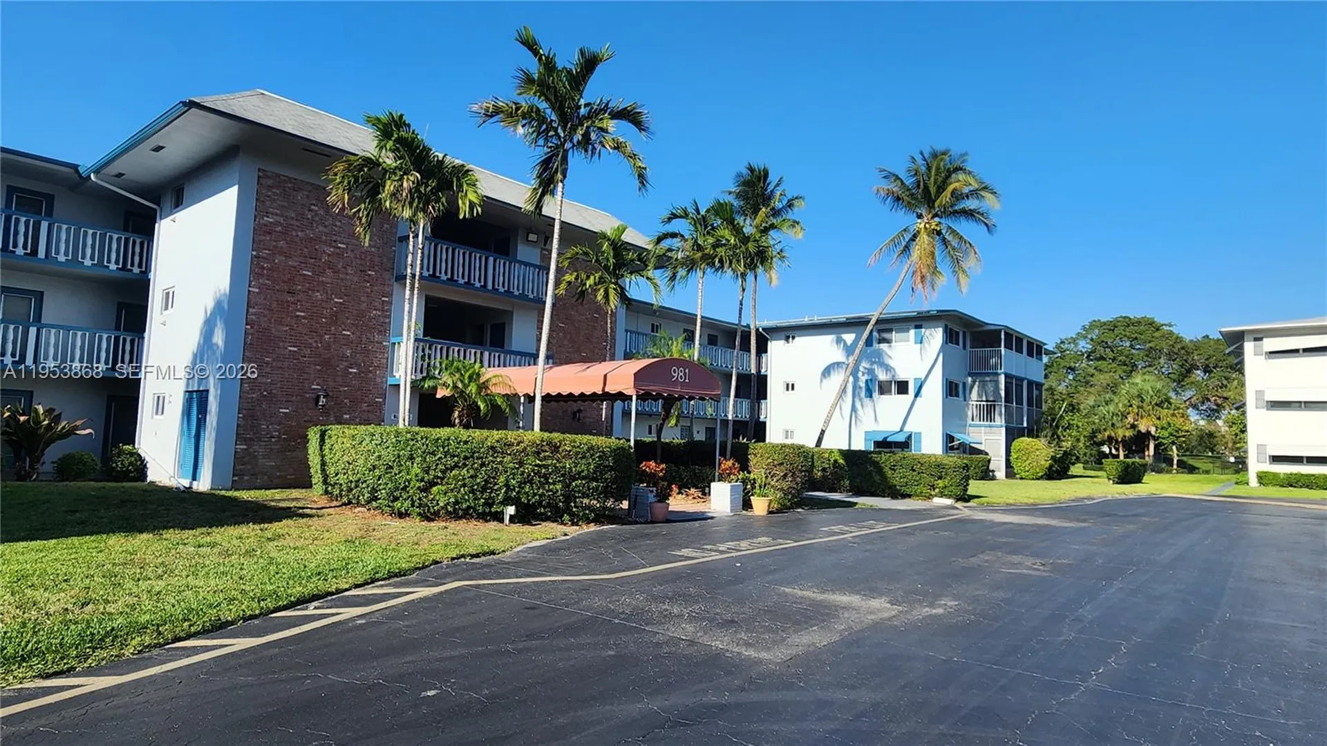 981 Hillcrest Court Hollywood FL 33021