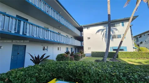 981 Hillcrest Court Hollywood FL 33021
