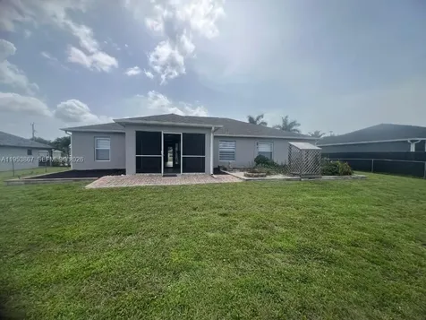 1305 SW 22pl Cape Coral FL 33991