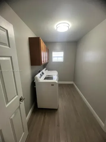 1305 SW 22pl Cape Coral FL 33991