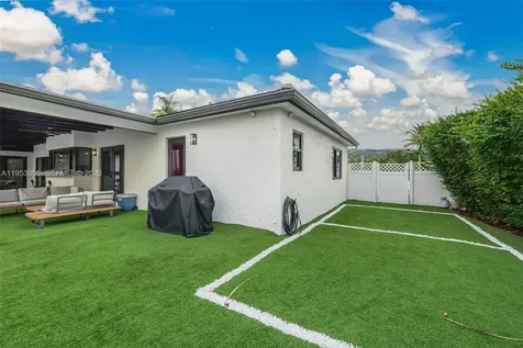 10870 SW 106th Avenue Miami FL 33176