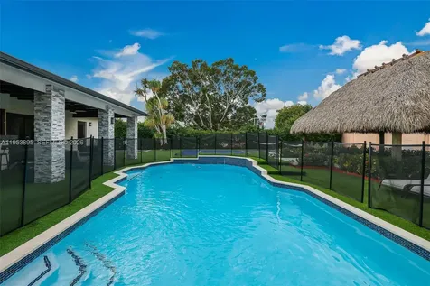 10870 SW 106th Avenue Miami FL 33176