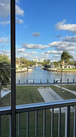 230 N Federal Highway Deerfield Beach FL 33441