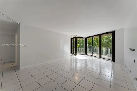2000 Towerside Terrace Miami FL 33138