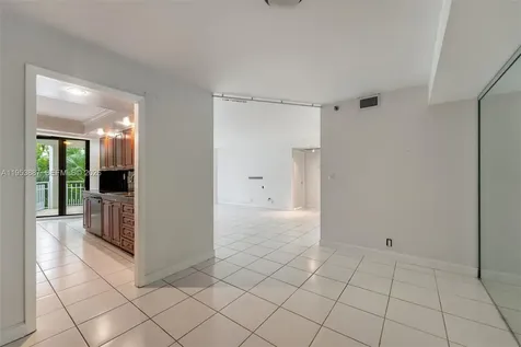2000 Towerside Terrace Miami FL 33138