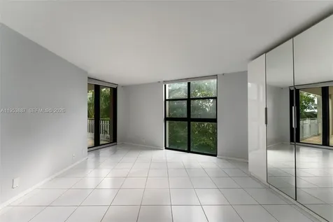 2000 Towerside Terrace Miami FL 33138