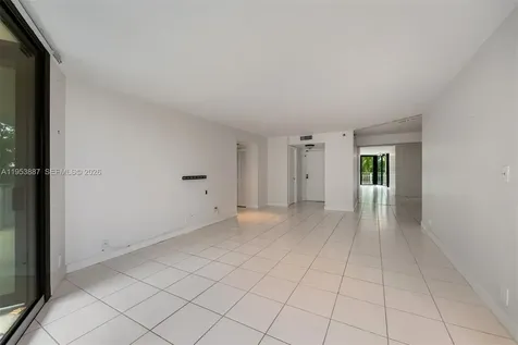 2000 Towerside Terrace Miami FL 33138