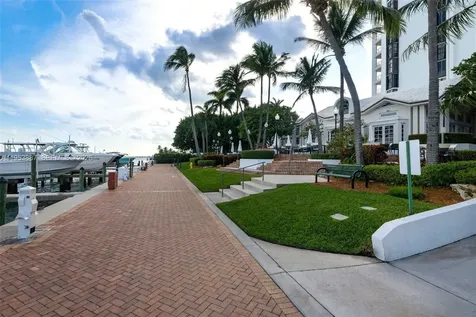 2000 Towerside Terrace Miami FL 33138