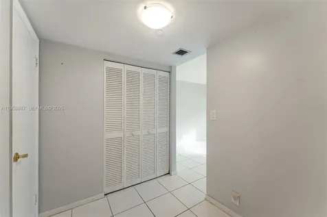2000 Towerside Terrace Miami FL 33138