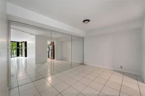 2000 Towerside Terrace Miami FL 33138