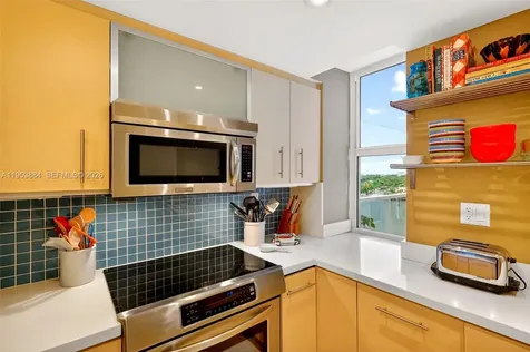 2401 Collins Avenue Miami Beach FL 33140