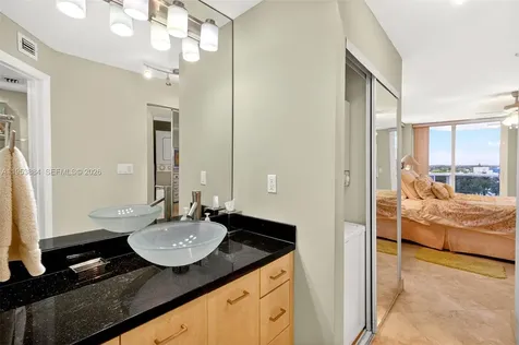 2401 Collins Avenue Miami Beach FL 33140