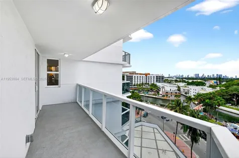 2401 Collins Avenue Miami Beach FL 33140