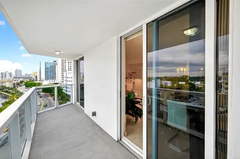 2401 Collins Avenue Miami Beach FL 33140