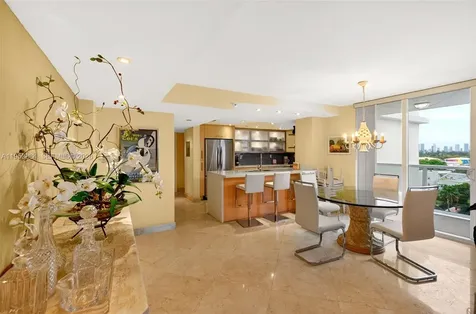2401 Collins Avenue Miami Beach FL 33140